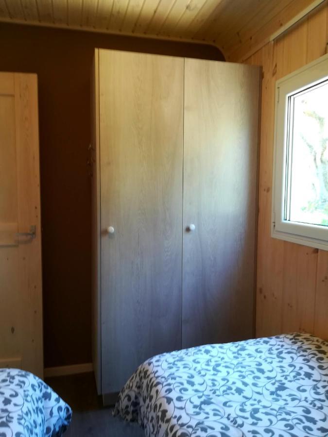 מת'וני Hakuna Matata Holidays Wooden Lodge With Airco & Pool In Greek Olive Grove מראה חיצוני תמונה